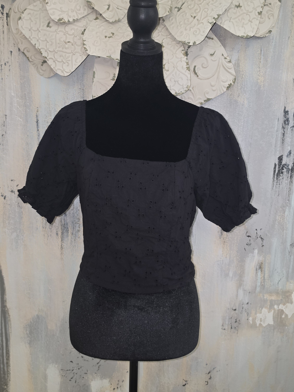 Mason & Belle Black Square-Neck Eyelet Puff Sleeve Eyelet Top Size Small